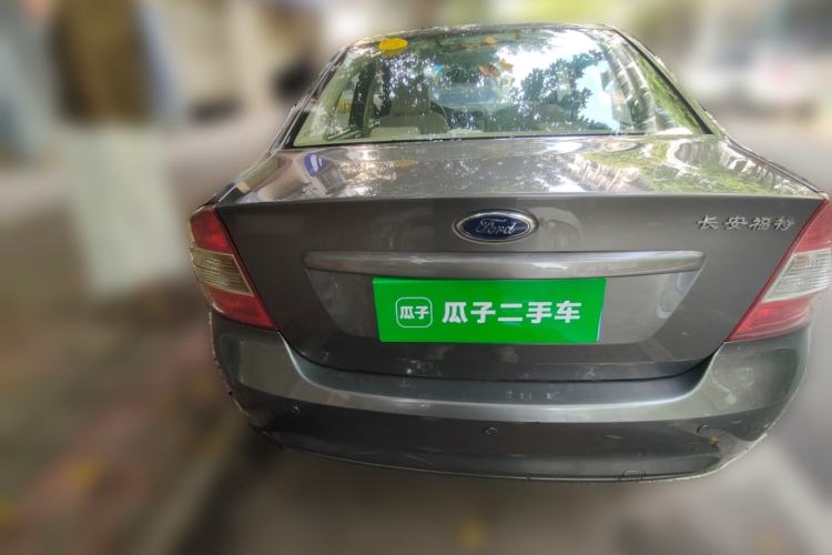 Used Ford Focus 2013 Sedan Classic 1.8L Manual Base Model