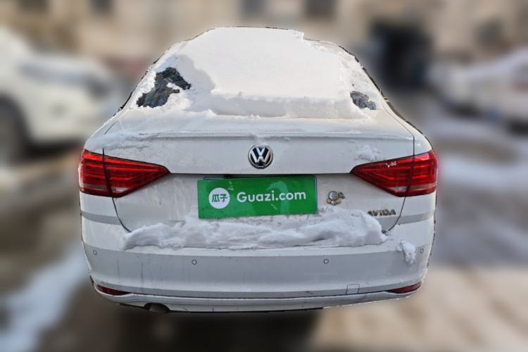 Used Volkswagen Lavida 2017 1.6L Manual Fashion Edition
