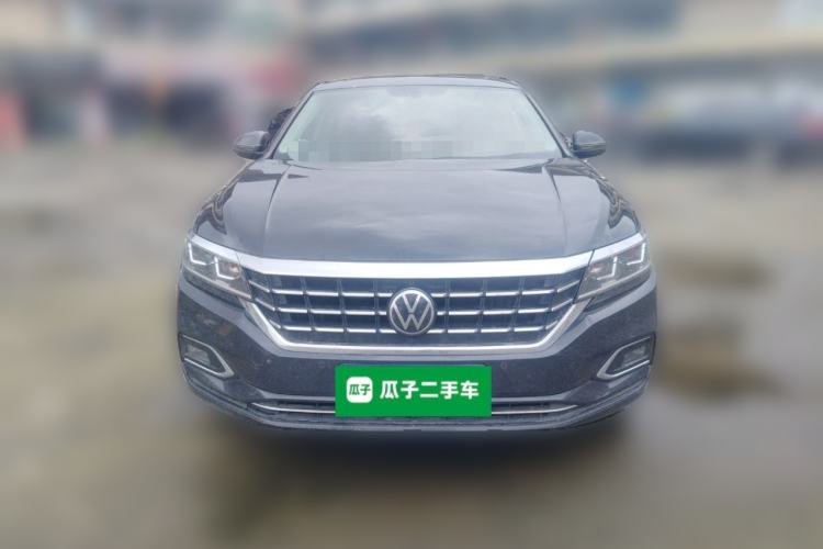 Used Volkswagen Passat 2020 330TSI Elite Edition China VI Front