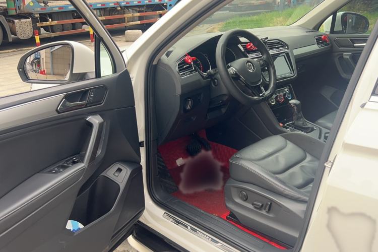 Used Volkswagen Tiguan L 2019 330TSI Automatic Two-Wheel Drive Smart Luxury Version China V Emission Standard