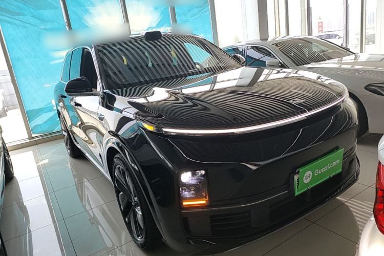 Used Li Auto L8 2024 Ultra Model Front Right 45 Deg