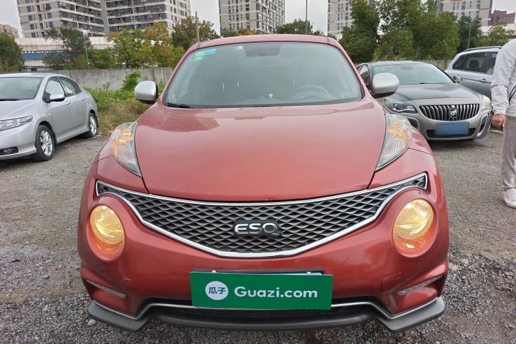 Used Infiniti ESQ 2014 1.6L Spontaneous Edition