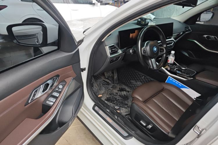 Used BMW i3 2022 eDrive 35 L
