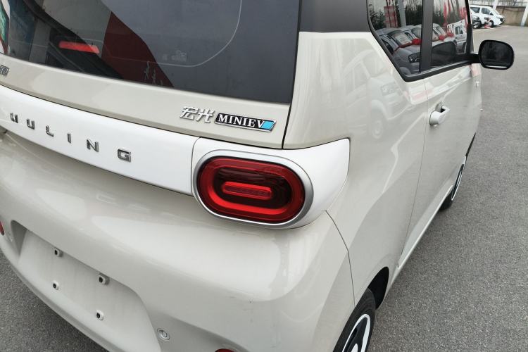 Used Wuling Hongguang MINIEV 2024 3rd Generation 215km Youth Edition
