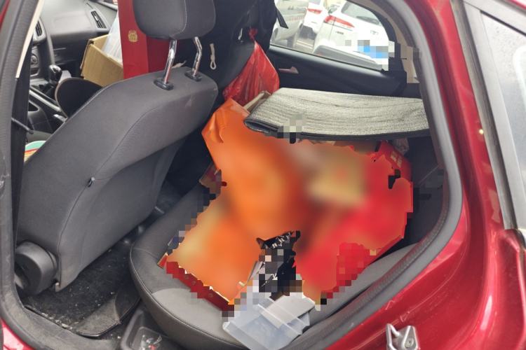 Used Ford Focus 2012 Hatchback 1.6L Manual Comfort Model
