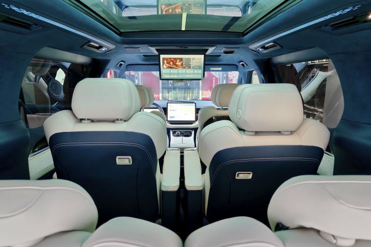 Used Zeekr 009 2022 WE Edition