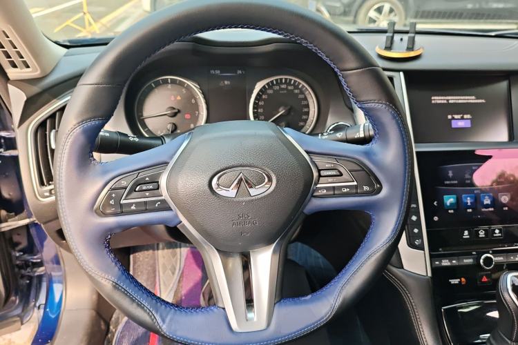 Used Infiniti Q50L 2018 2.0T Enjoyment Version China V Standard Steering Wheel