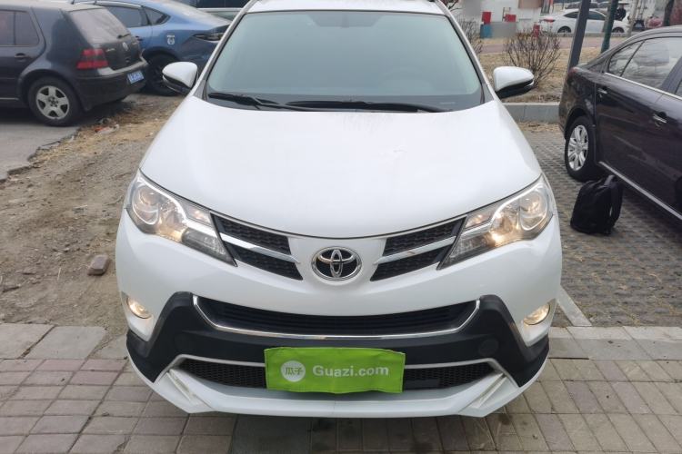 Used Toyota RAV4 2015 2.0L CVT Two-Wheel Drive Fashion Edition