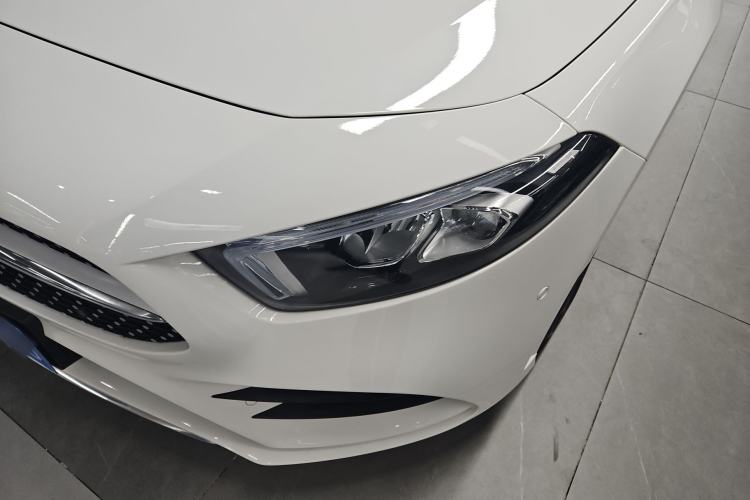 Used Mercedes-Benz A-Class 2021 A 200 L Sport Sedan Fashion Model
