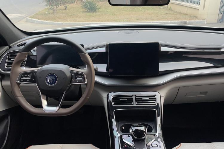 Used BYD Qin PLUS 2023 Champion Edition DM-i 55KM Superior Model
