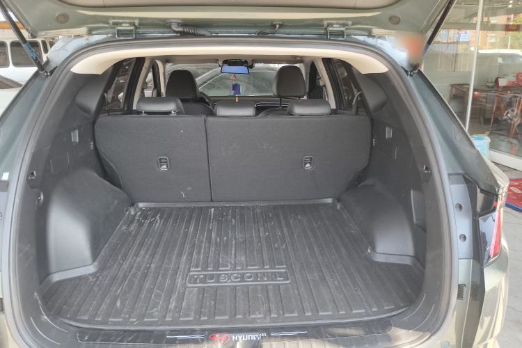 Used Hyundai Tucson 2023 Tucson L 1.5T Automatic Two-Wheel Drive DLX Luxury Edition Trunk