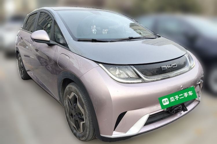 Used BYD Dolphin 2021 405 km Fashion Edition Front Right 45 Deg