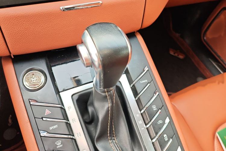 Used Zotye SR9 2017 2.0T Automatic Ultimate Edition
