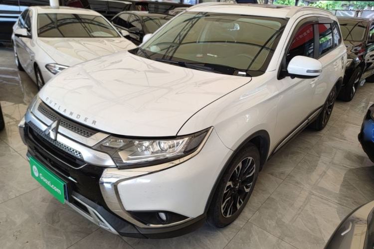 Used Mitsubishi Outlander 2019 2.0L Two-Wheel Drive Comfort Edition 5 Seats China VI Standard