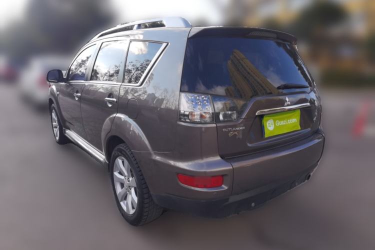 Used Mitsubishi Outlander 2010 Kijang 3.0 Elite GT Edition
