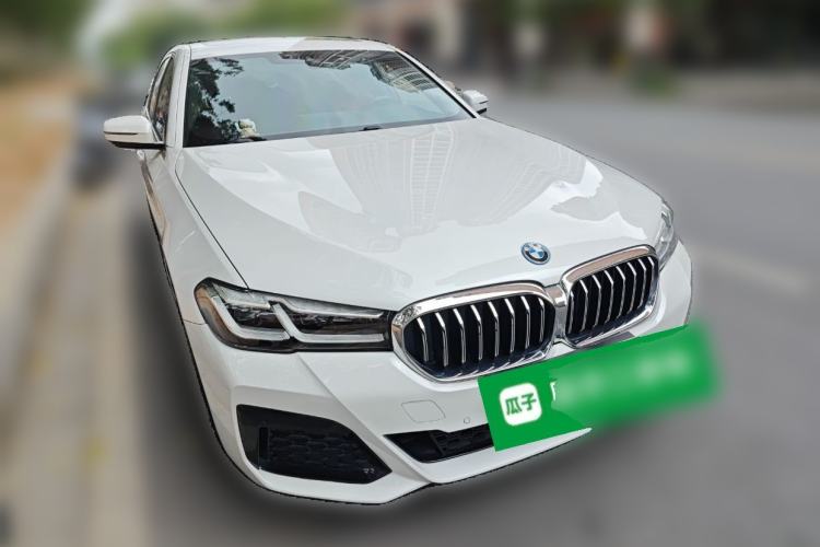 Used BMW 5 Series New Energy 2022 535Le M Sport Package Front Right 45 Deg