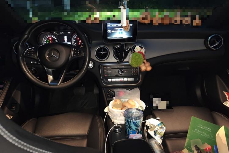 Used Mercedes-Benz CLA 2016 Facelifted CLA 200 Stylish Edition Center Console