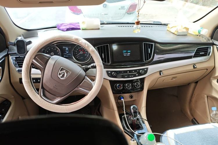 Used Baojun 730 2016 1.5L Manual Comfort Version 7 Seats China V Emission Standard