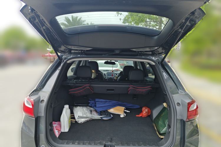 Used Chevrolet Equinox 2019 535T Automatic Lingjie Edition China V Standard Trunk