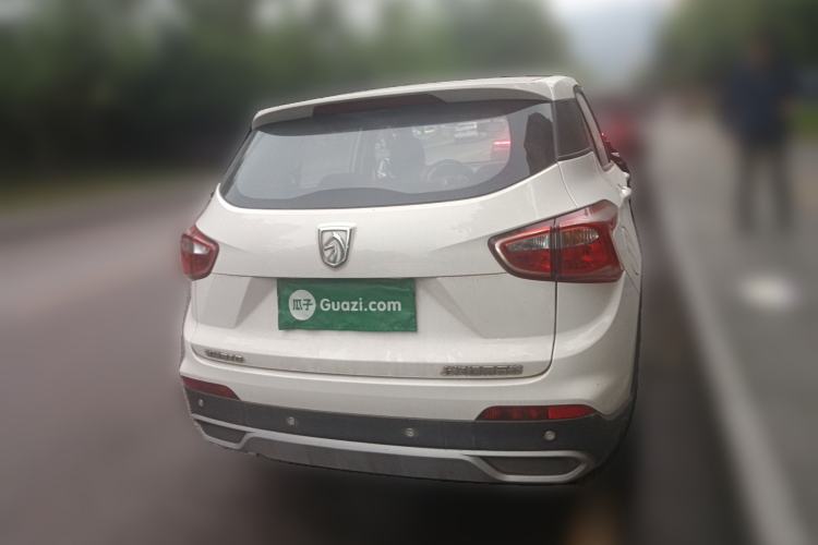 Used Baojun 510 2017 1.5L manual Comfort trim
