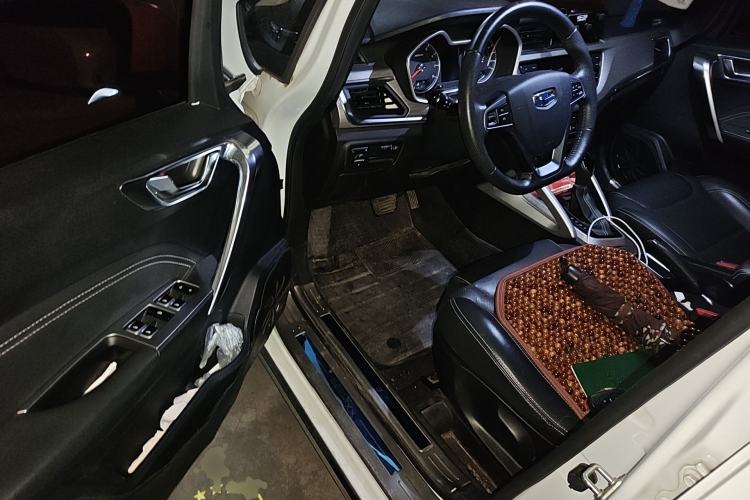 Used Geely Auto Vision X3 2017 1.5L Automatic Luxury Model Driver Seat