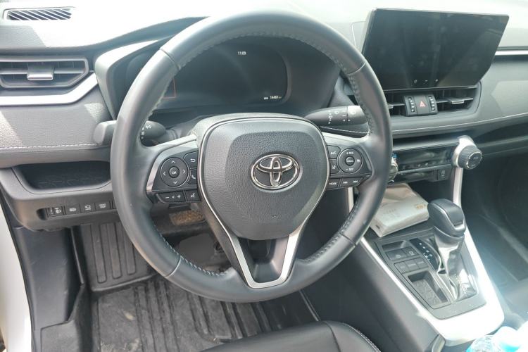 Used Toyota Wildlander 2023 2.0L CVT Two-Wheel Drive Luxury PLUS Edition Steering Wheel