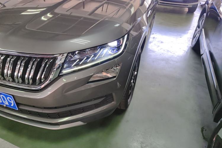 Used Skoda Kodiaq 2019 Facelifted TSI330 5-Seater Two-Wheel-Drive Luxury Enjoyment Edition China VI Standard
