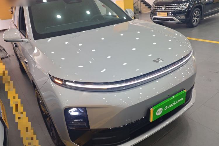 Used Li Auto L6 2024 Max Front Right 45 Deg