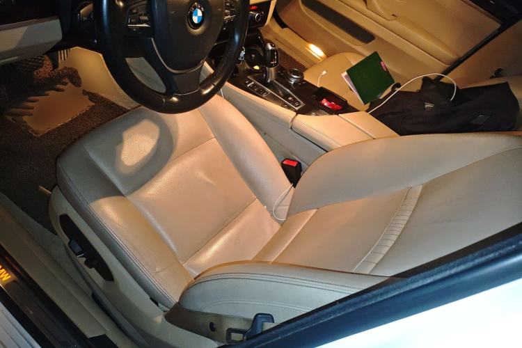 Used BMW 5 Series 2014 525Li Luxury Design Package
