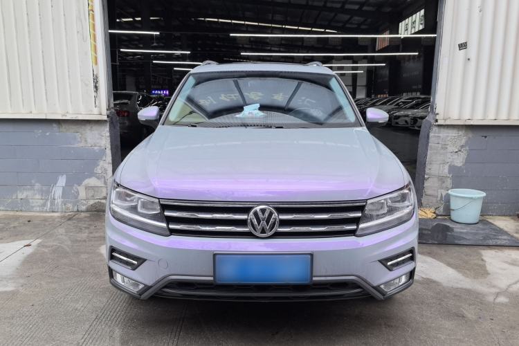 Used Volkswagen Tiguan L 2017 330TSI Automatic Two-Wheel Drive Luxury Edition Front