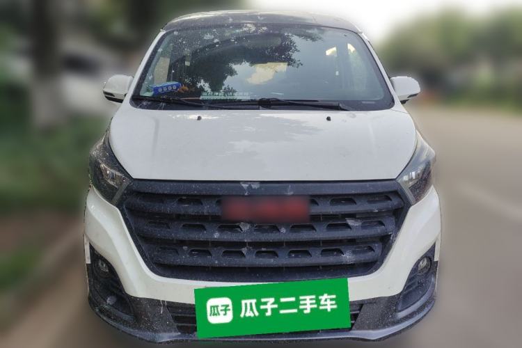 Used Jinbei Gold Hiace M Classic 2022 1.5L Travel Lion Passenger Van 6 Seats
