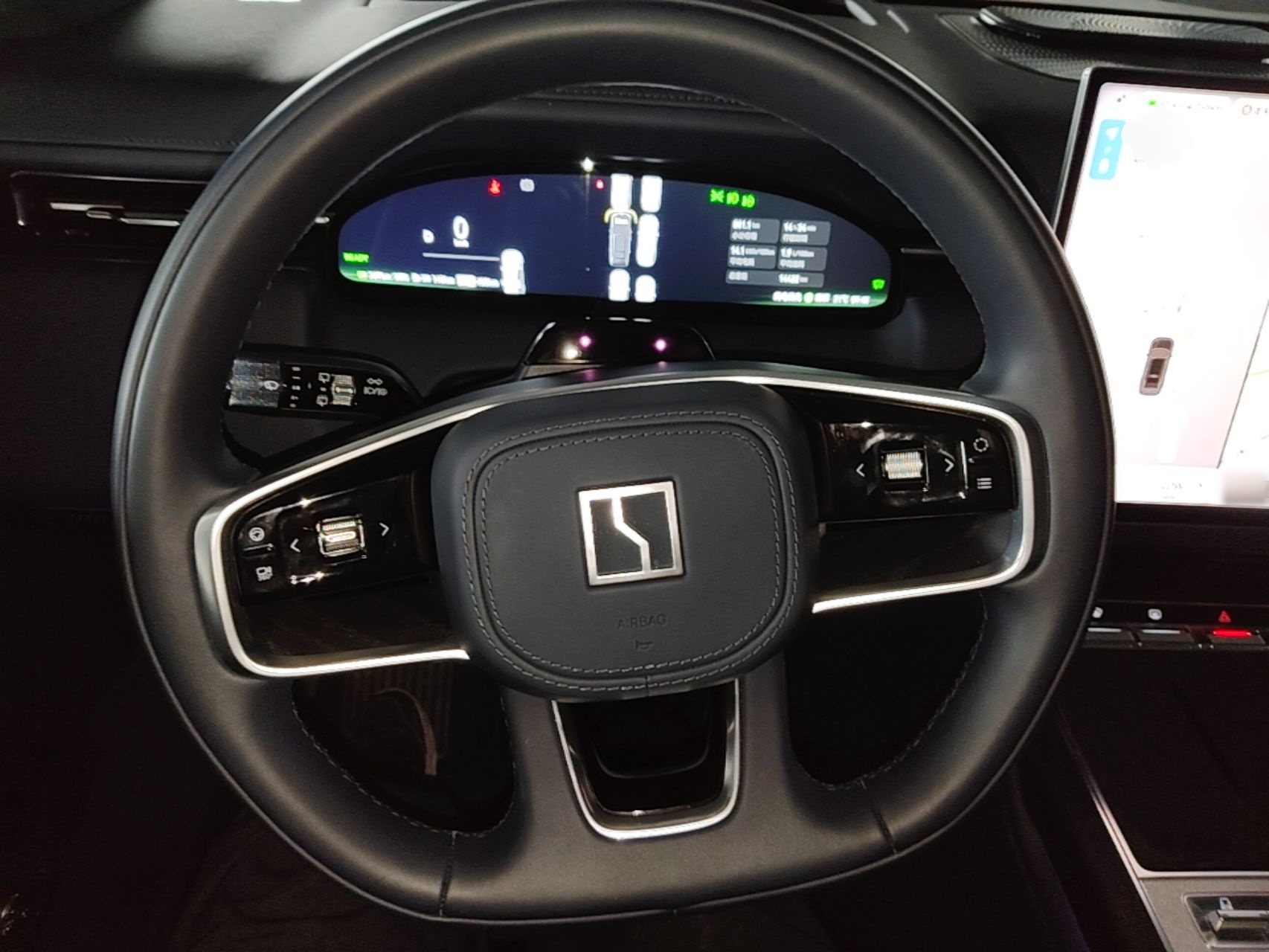 Zeekr 9X 2025 Ultra Edition 70kWh — снимка 13