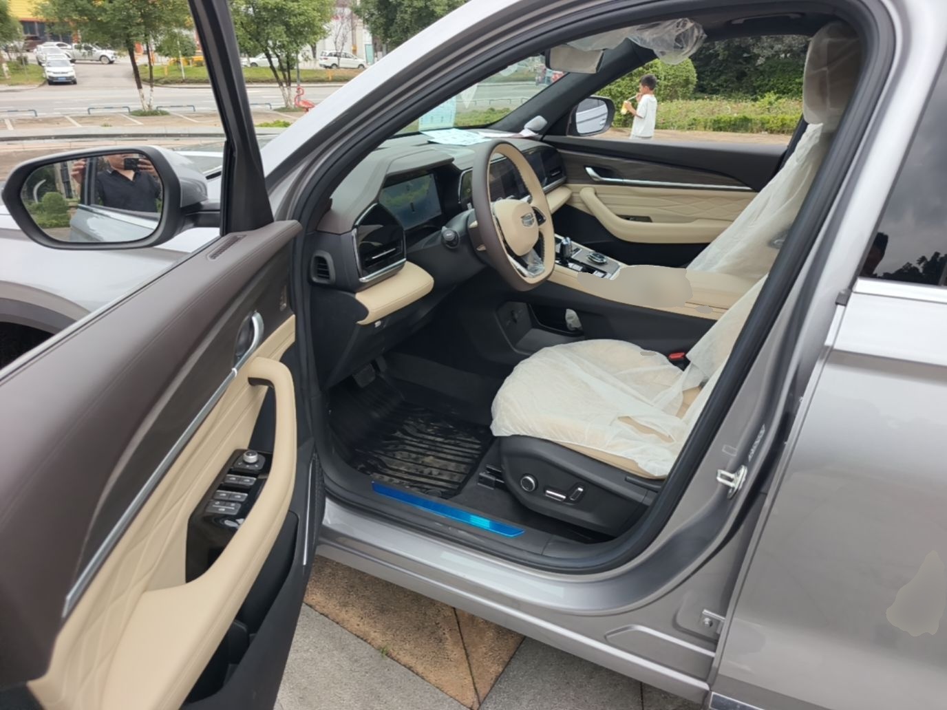 Geely Auto Monjaro L 2025 Dongfang Yao 2.0TD Automatic Lanxing Edition — снимка 18