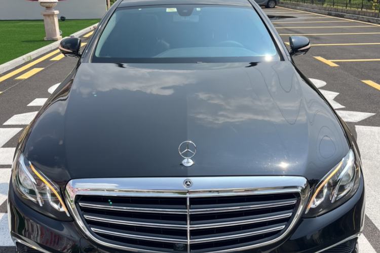 Used Mercedes-Benz E-Class 2019 E 300 L Sporty and Stylish Model