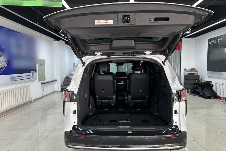 Used Toyota SIENNA 2023 2.5L Hybrid Deluxe Edition