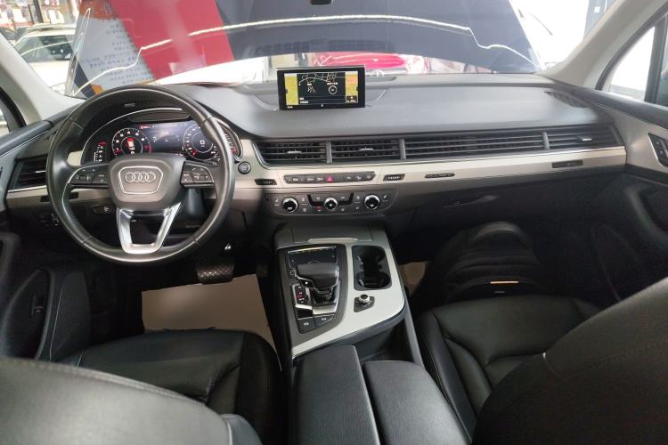 Used Audi Q7 2019 45 TFSI Comfort Model