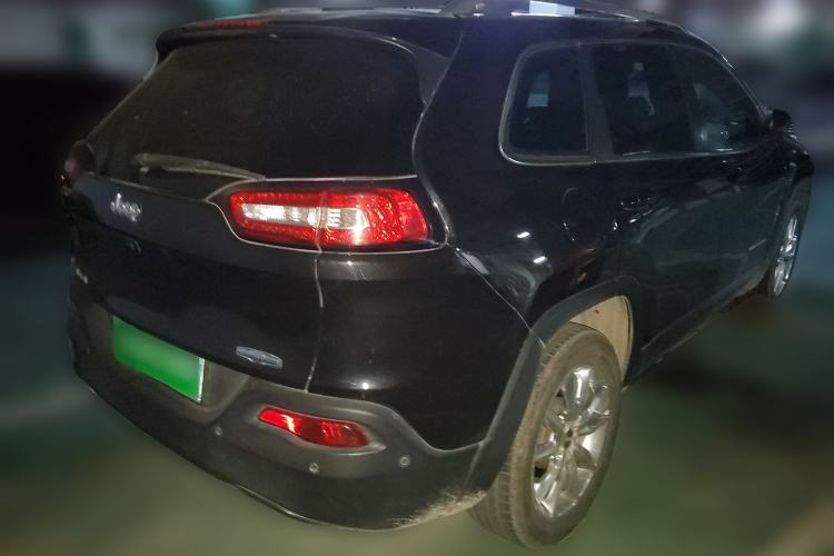 Used Jeep Cherokee 2014 2.4L Luxury Edition Rear Right 45 Deg