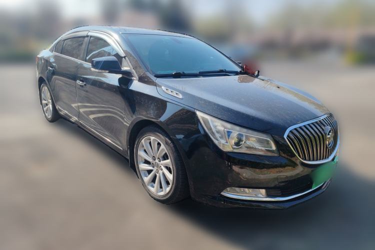 Used Buick LaCrosse 2013 2.4L SIDI Luxury Comfort Edition Front Right 45 Deg