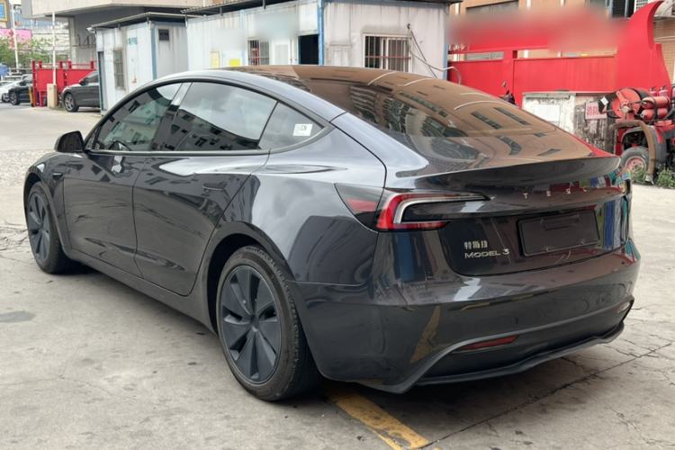 Used Tesla Model 3 2023 Rear-Wheel-Drive Version Exterior 4