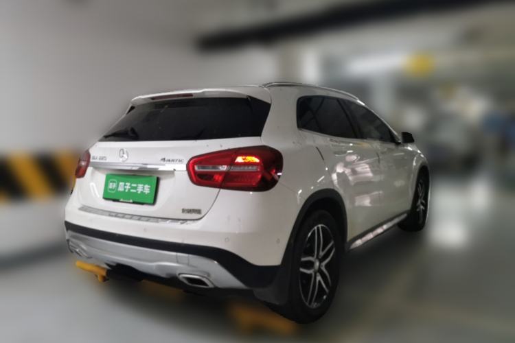 Used Mercedes-Benz GLA 2015 GLA 220 4MATIC Fashion Model
