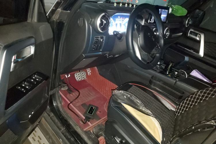 Used BAIC Off-Road BJ40 2020 2.0T Automatic Four-Wheel Drive Urban Hunter Edition Chivalrous Type Driver Seat