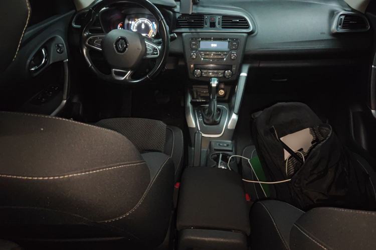 Used Renault Kadjar 2017 2.0L Two-Wheel Drive Comfort Edition Center Console