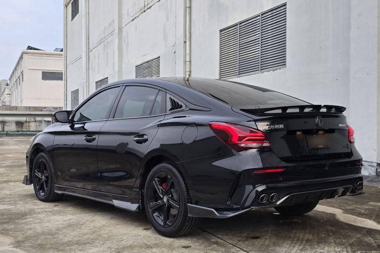 Used MG 5 Scorpio 2022 1.5T Trophy Sport Flagship Edition Exterior 3