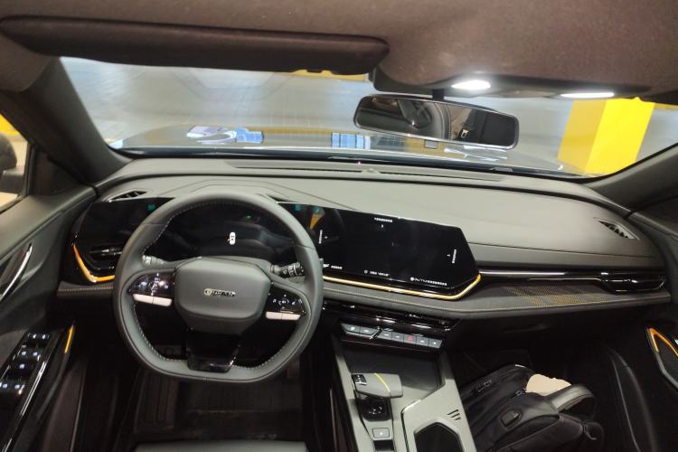 Used Oshan X5 PLUS 2023 Revised 1.5T DCT Excellence Edition
