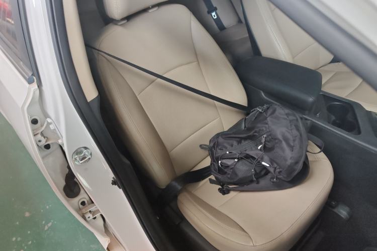 Used Kia K5 2014 2.0L Automatic GL Right Front Seat