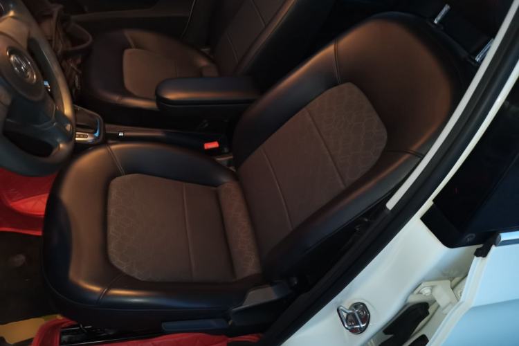 Used Volkswagen Santana 2015 1.6L Automatic Comfort Edition Left Front Seat