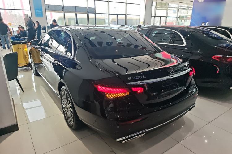 Used Mercedes-Benz E-Class 2023 Updated E 300 L Fashion Edition Rear Left 45 Deg