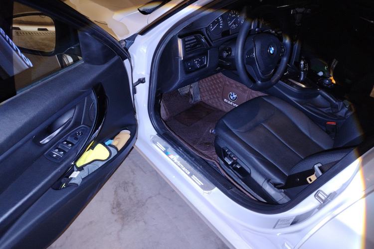 Used BMW 3 Series 2017 318i Fashion Model