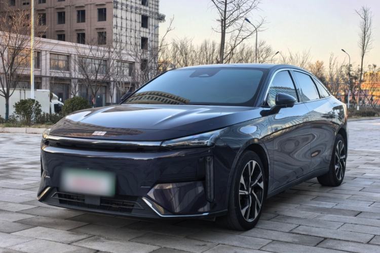 Used Geely Galaxy L6 2023 125km Starship