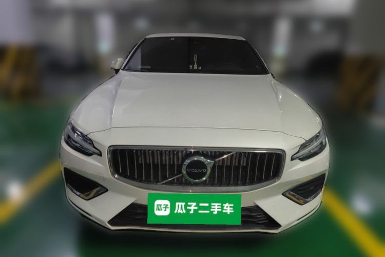 Used Volvo S60 2023 B4 Zhiyuan Luxury Edition